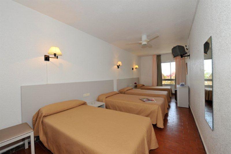 Hostal Velilla Almuñécar Zewnętrze zdjęcie