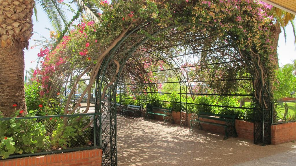 Hostal Velilla Almuñécar Zewnętrze zdjęcie