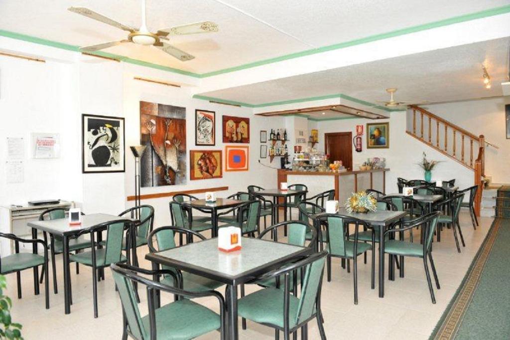 Hostal Velilla Almuñécar Zewnętrze zdjęcie